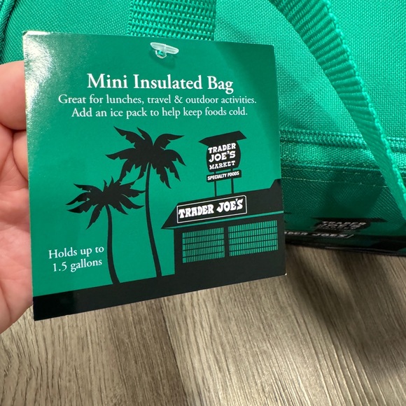 Trader Joe’s insulated mini cooler tote - green - Picture 9 of 10